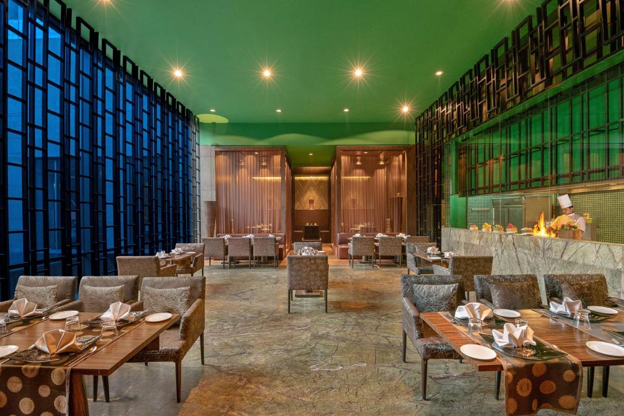 Radisson Blu Hotel אמריצר מראה חיצוני תמונה The restaurant