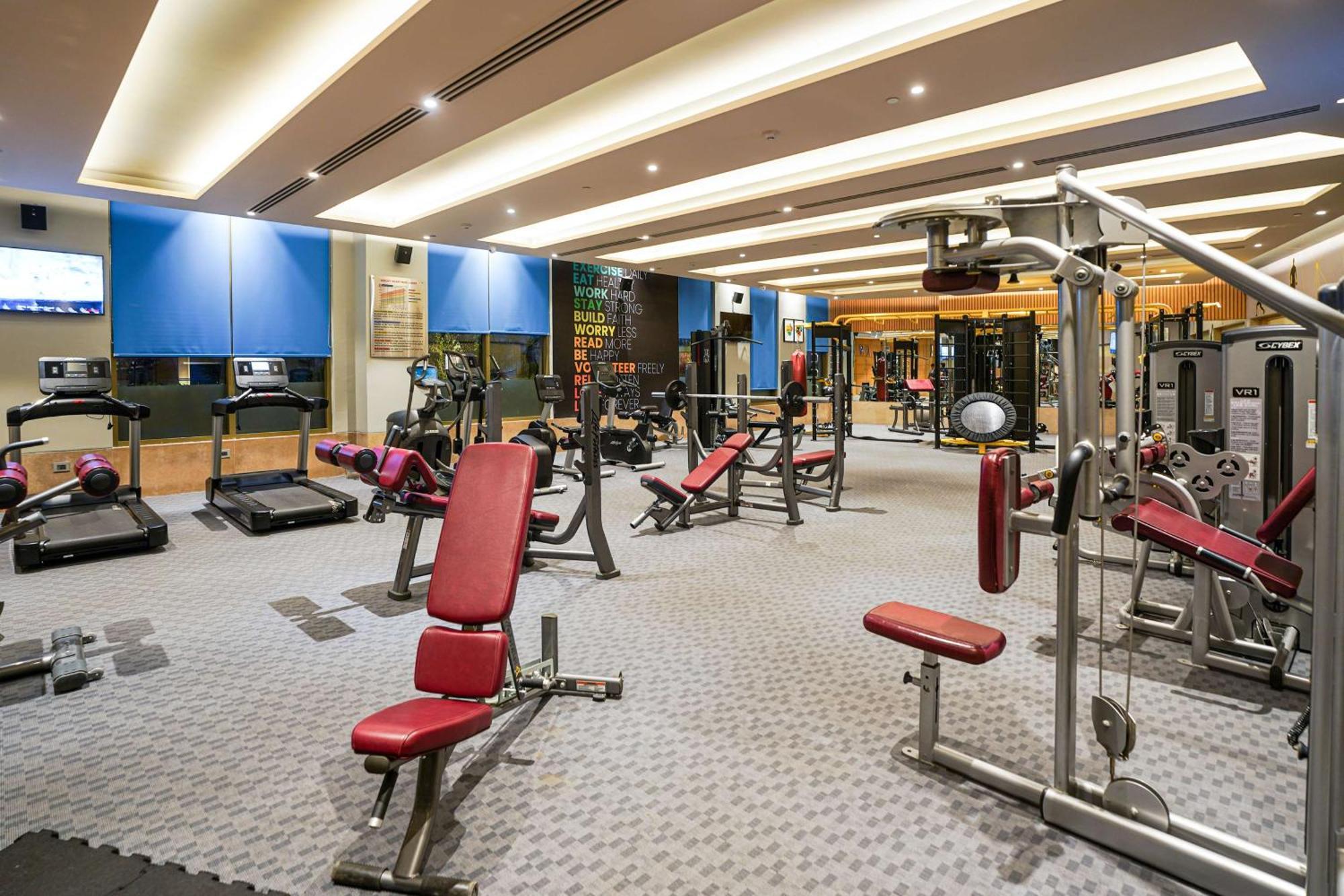 Radisson Blu Hotel אמריצר מראה חיצוני תמונה The gym at the hotel