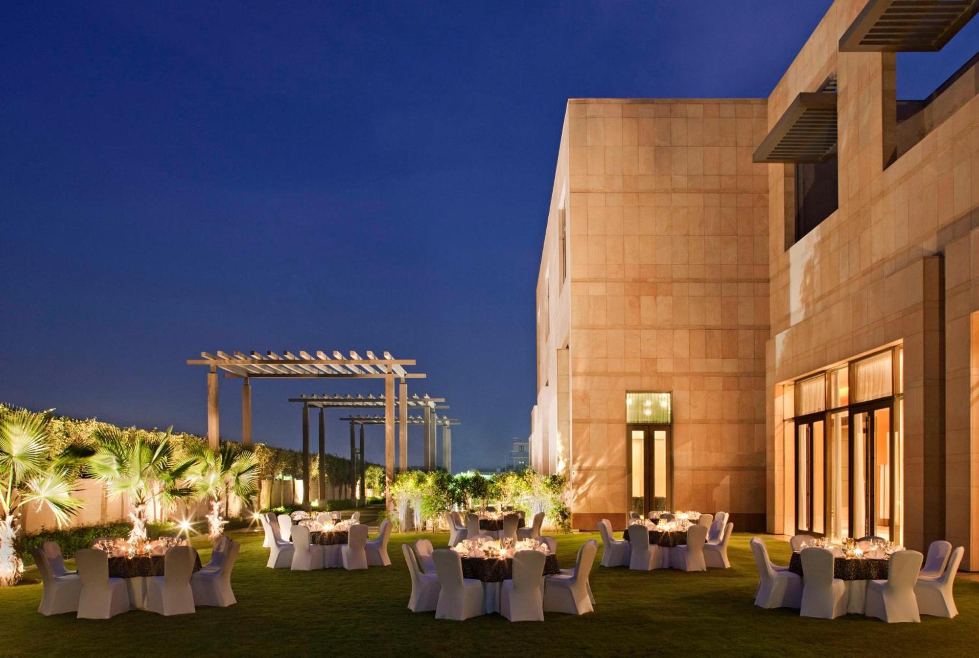 Radisson Blu Hotel אמריצר שירותים תמונה The Park, New Delhi